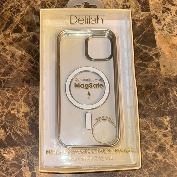 Elila Other - Color champagne Elila Metallic light gold Case for iPhone 15/14